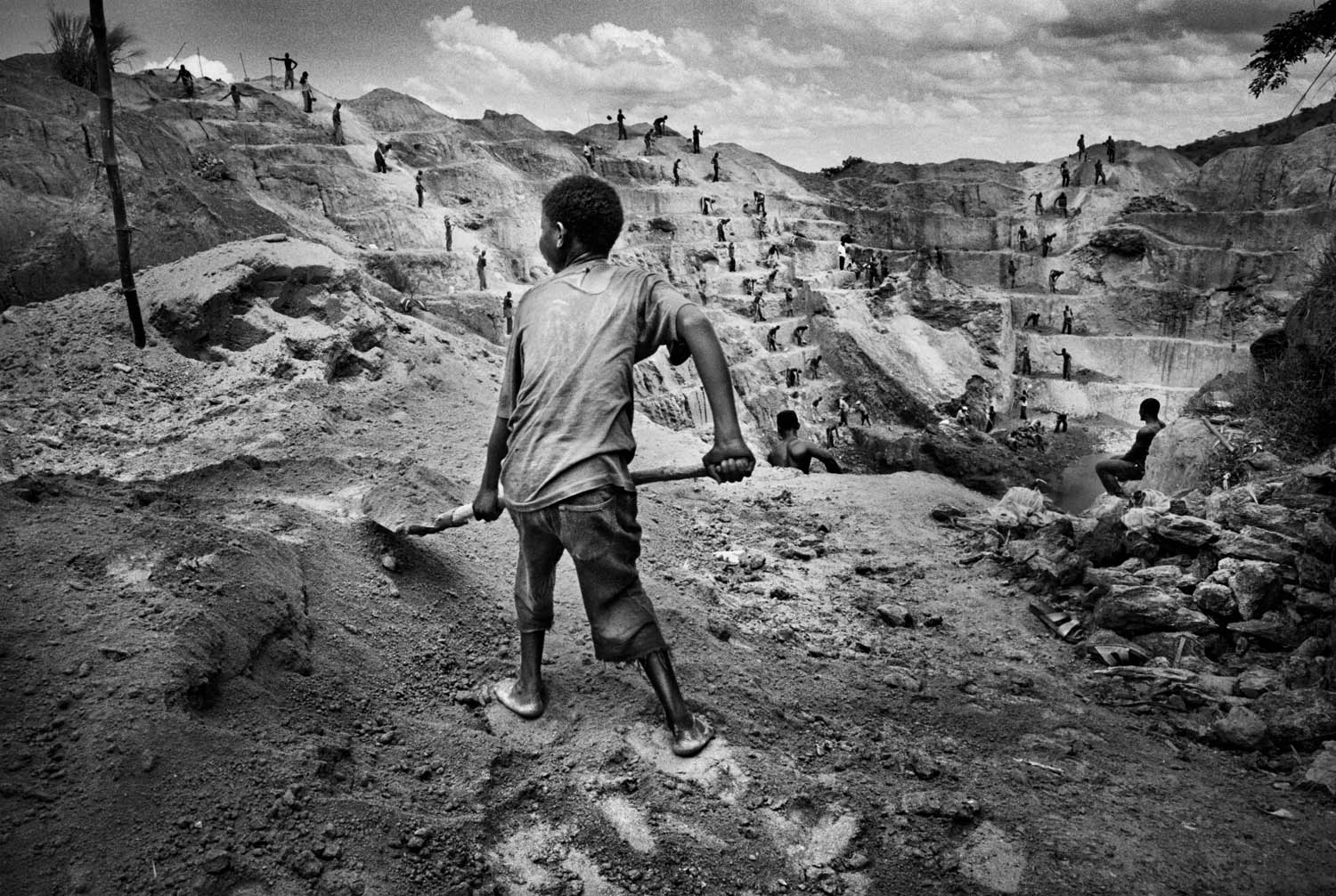 A child gold miner in Watsa, northeastern Congo, 2004.