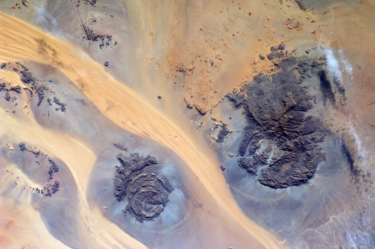 Rivers of sand on border between Libya, Egypt and Sudan, Apr 25, 2011