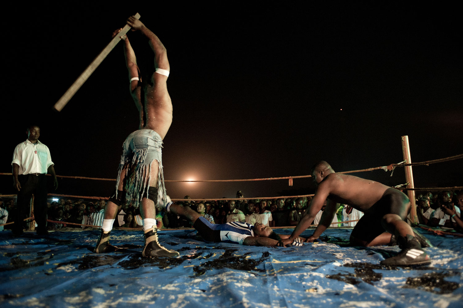 In a fetish match, Loboko versus Django, they use planks and chains as weapons. The outcome of the fight is always more or less fixed, but there's always some improvisation during the match.
