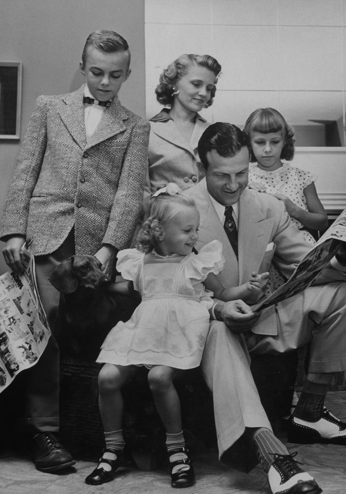 Stan Musial with his wife, Lillian, and their children, 1952.