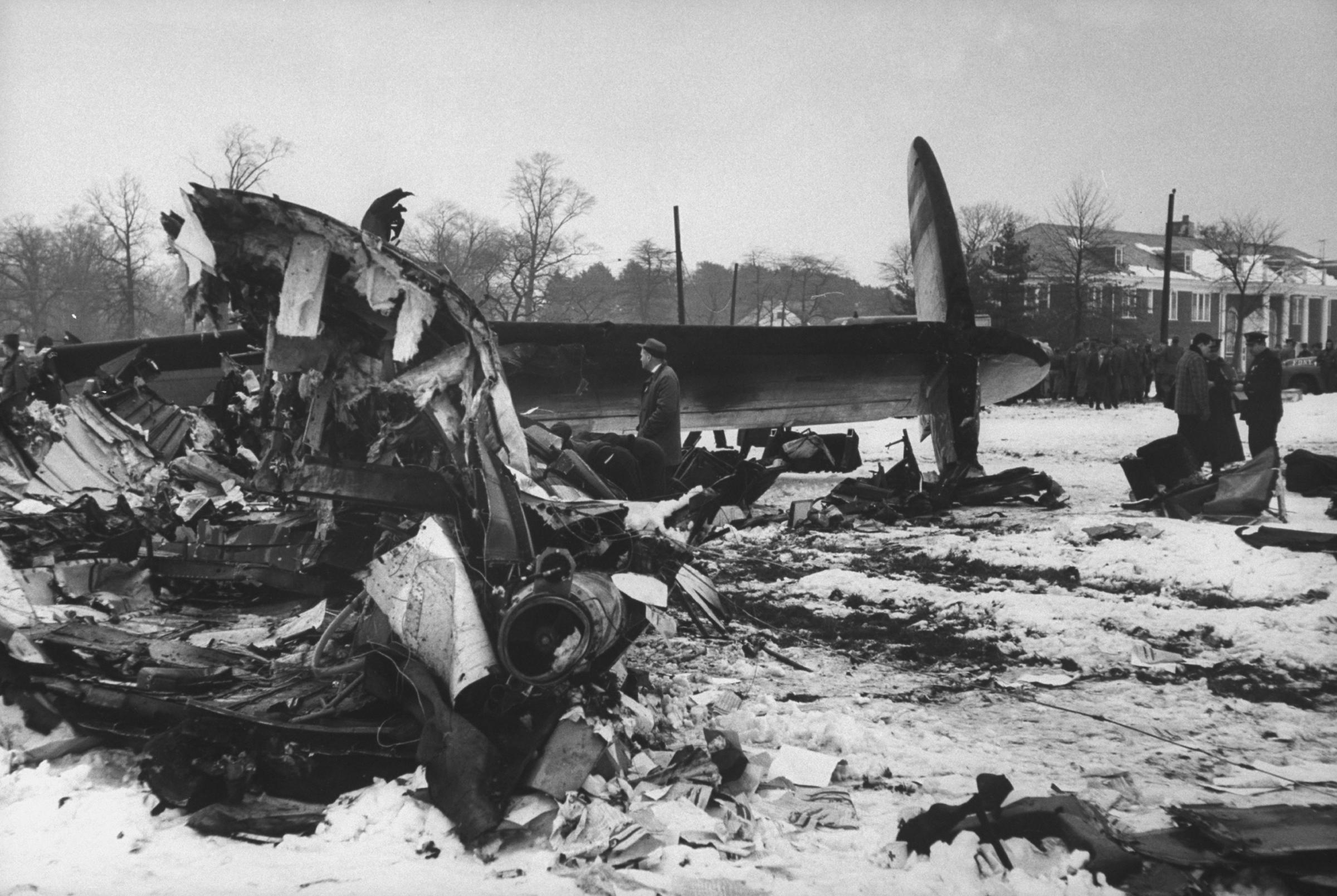 Wreckage on Staten Island in aftermath of air disaster, December 1960.