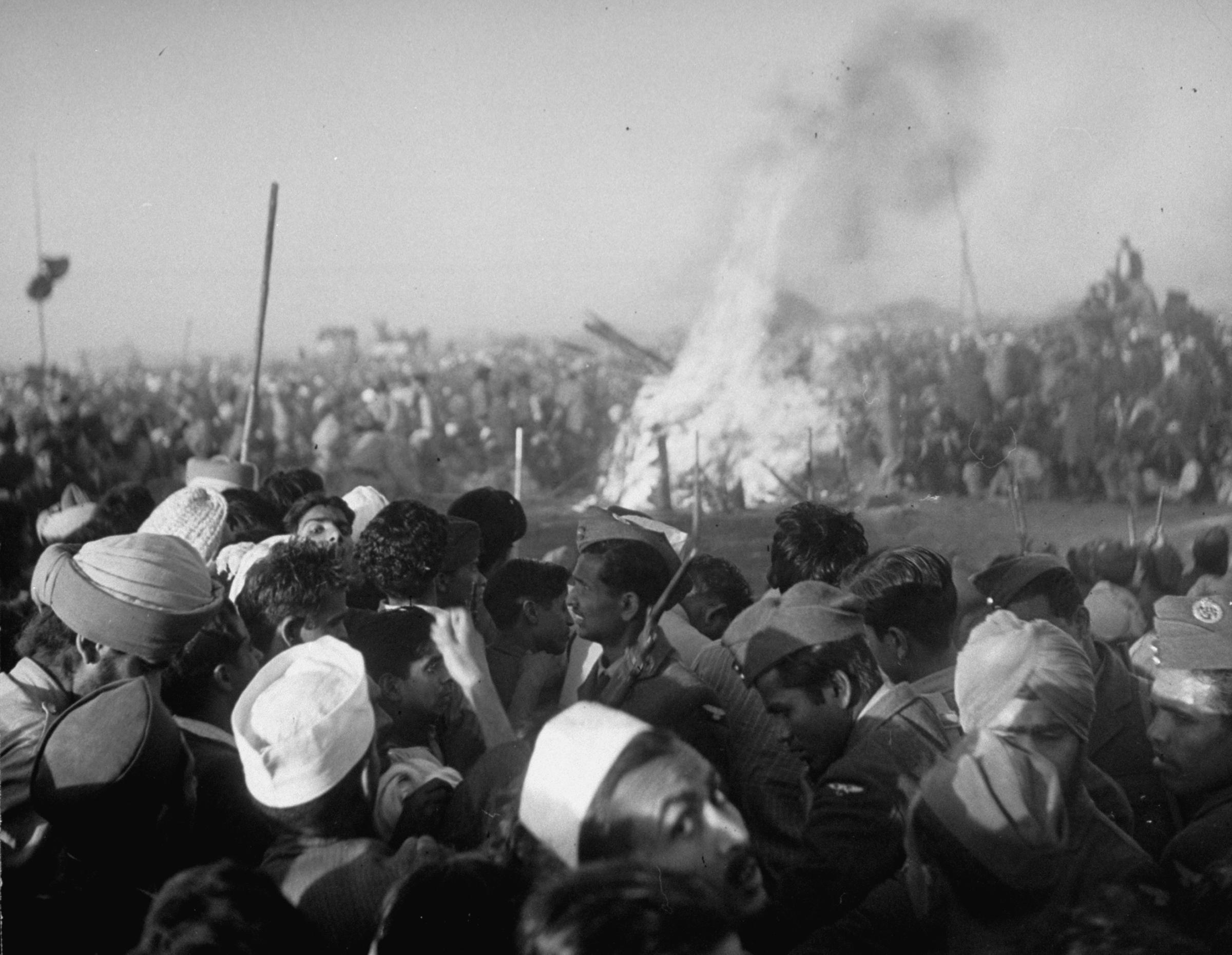 Gandhi’s son set his funeral pyre aflame on the banks of New Delhi’s holy Jumna River, 1948