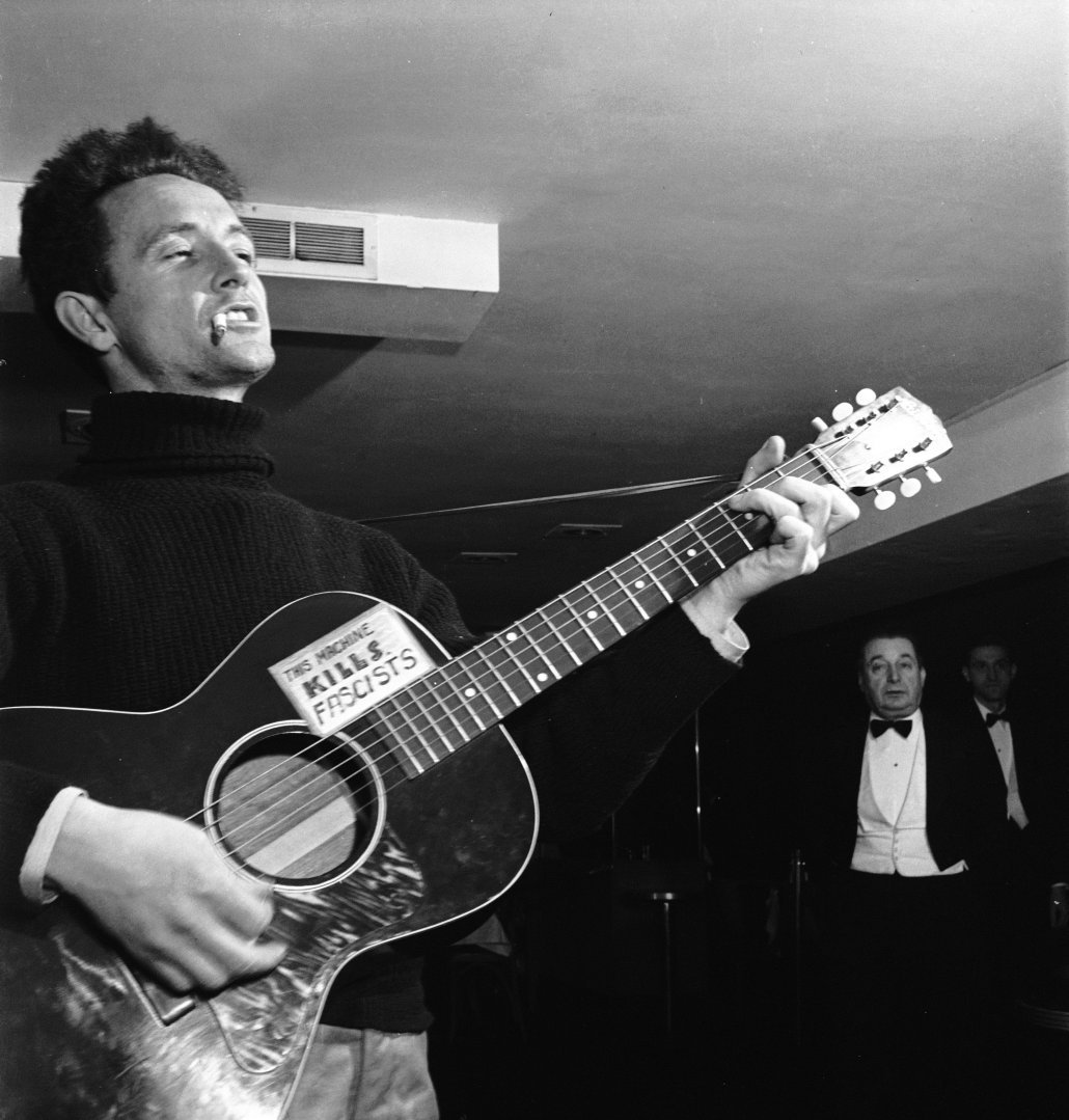 Woody Guthrie in New York: Photos of an American Treasure, 1943 | Time.com