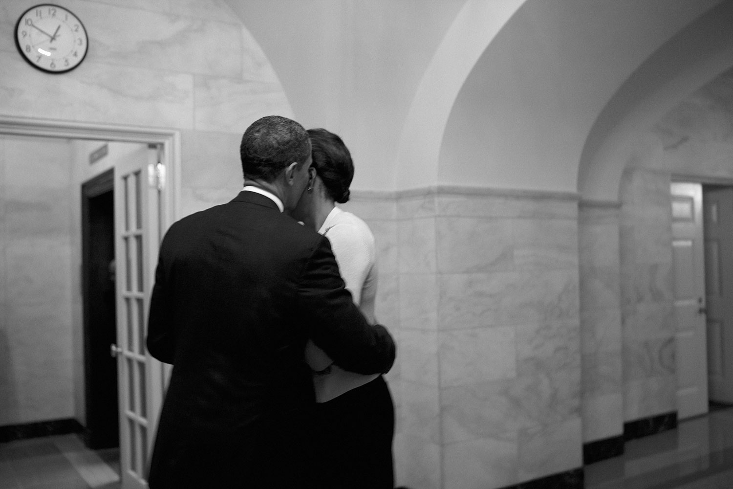 January 17, 2012. Barack Obama runs into Michelle unexpectedly and gives her a kiss on her 48th birthday.