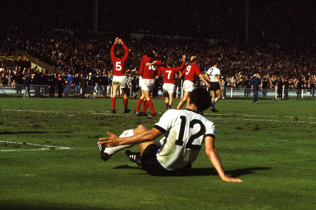 England scores, World Cup, 1966.