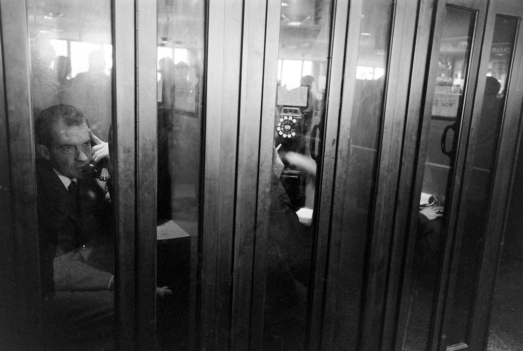 Richard Nixon, telephone booth, 1960.