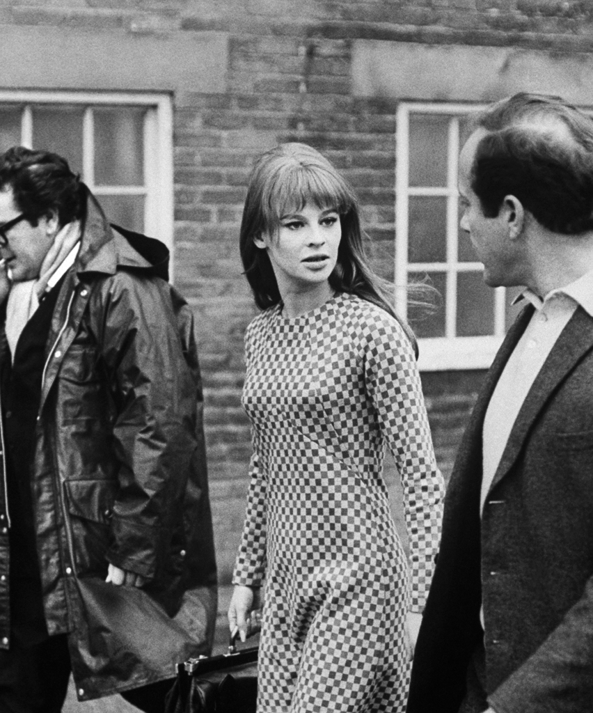 Julie Christie: Rare Photos of a Sixties Movie Icon, 1966 | Time.com