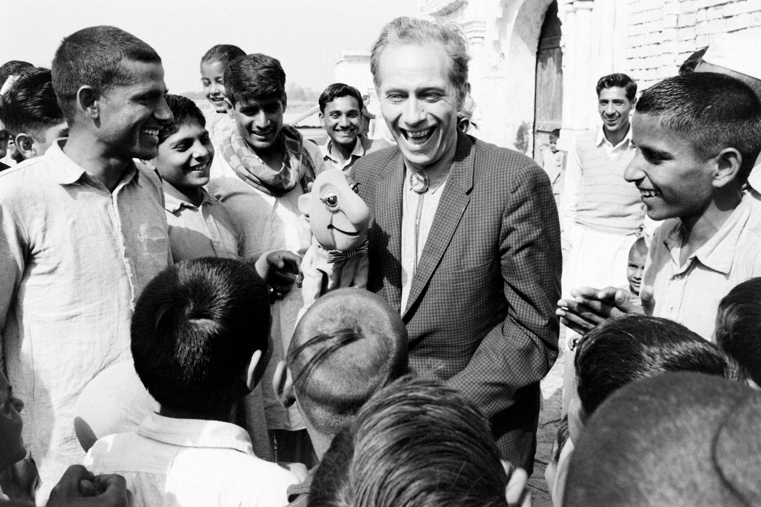 American puppeteer Bil Baird in India in 1962.