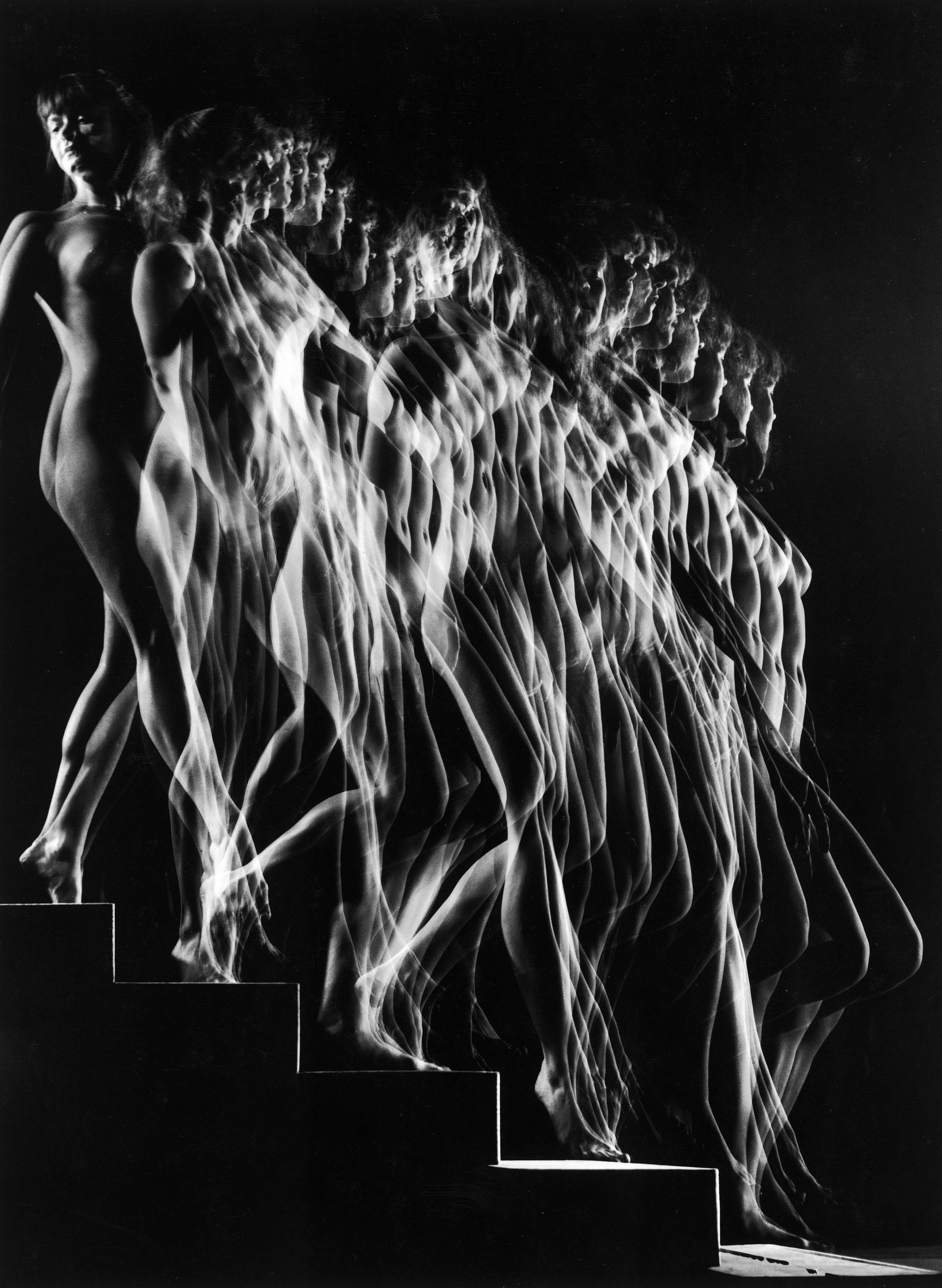 A nude descends a staircase, 1942