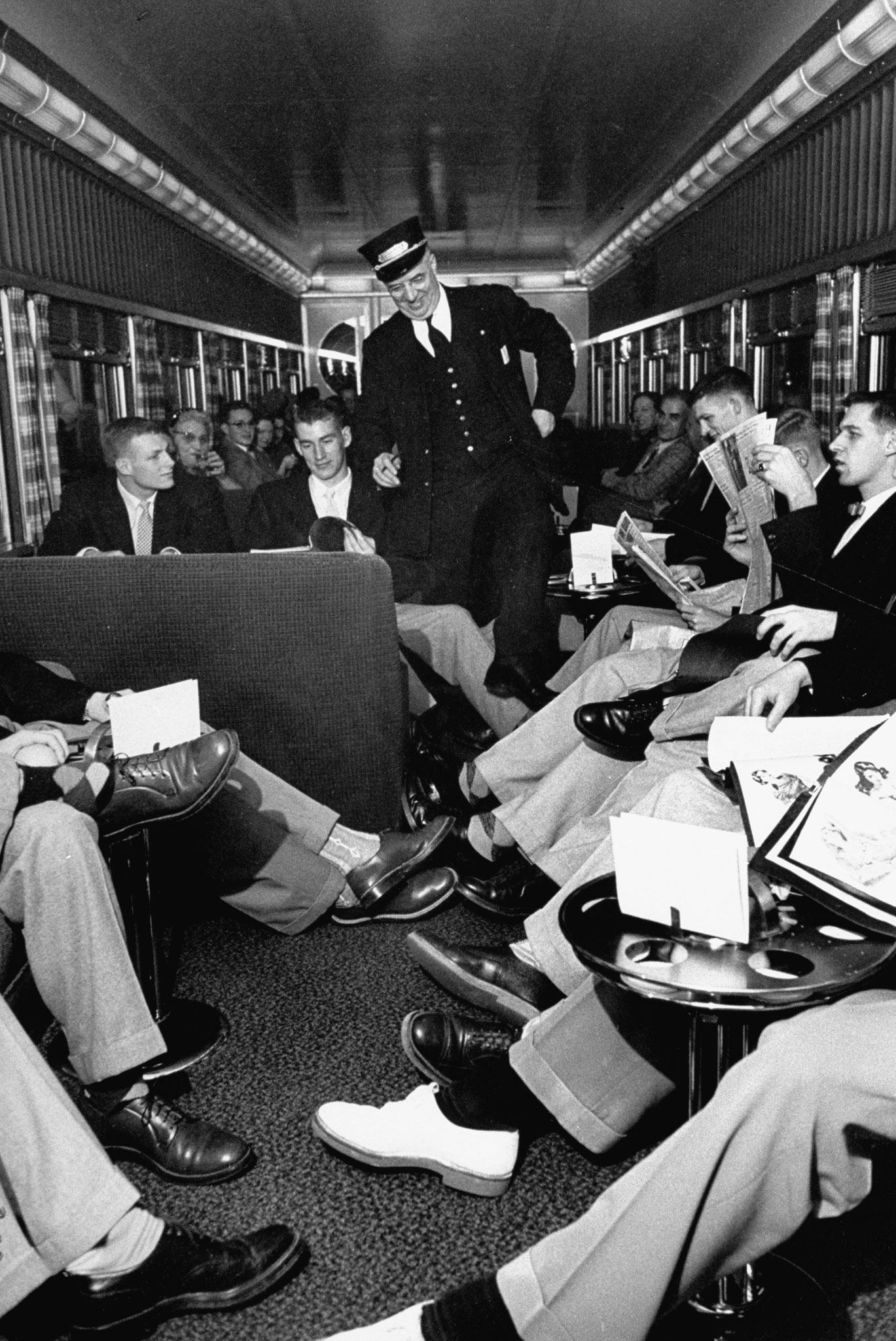 Oregon State Beavers travel by train, 1953.