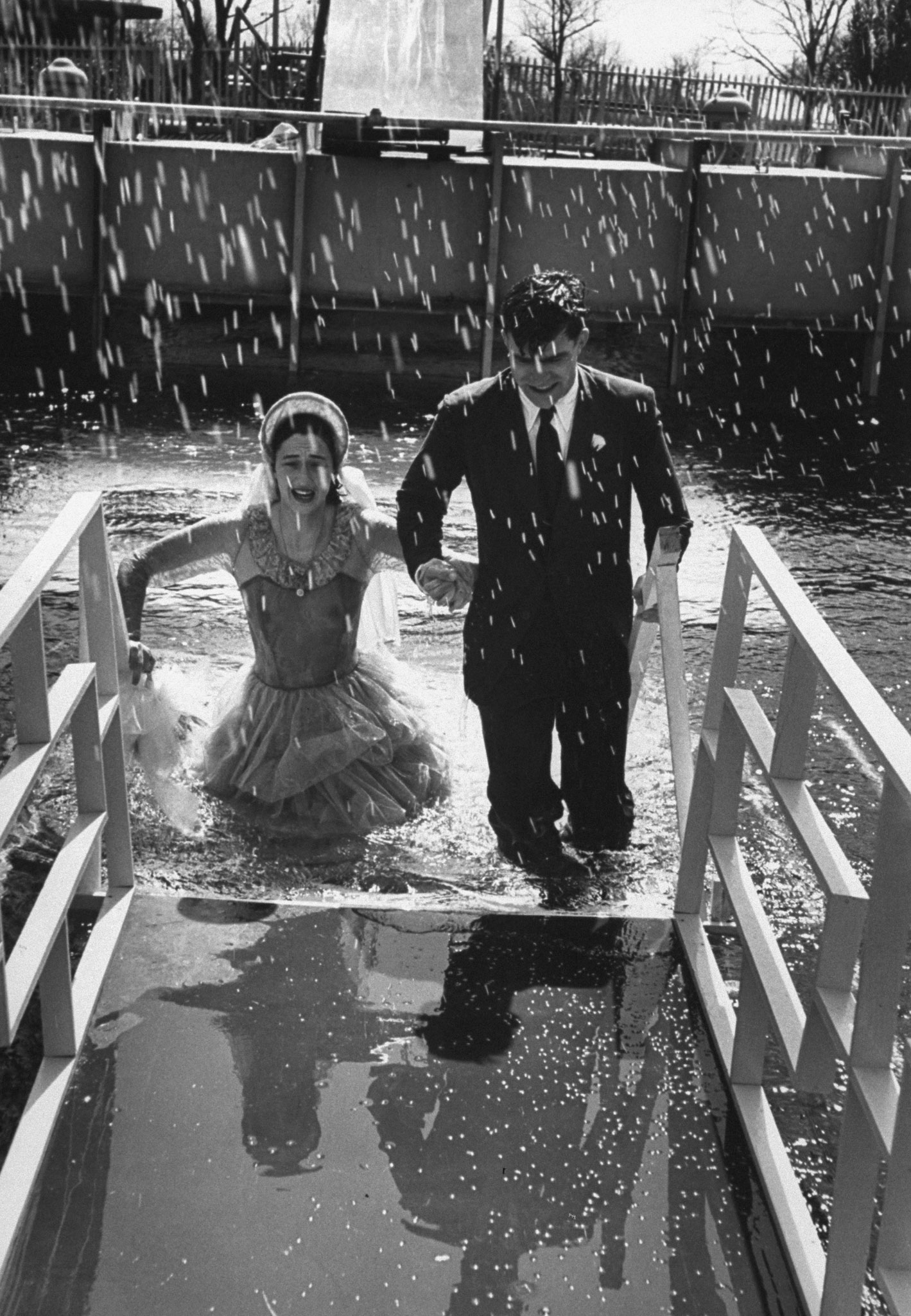 Rehearsal for an underwater wedding, San Marcos, Texas, 1954.