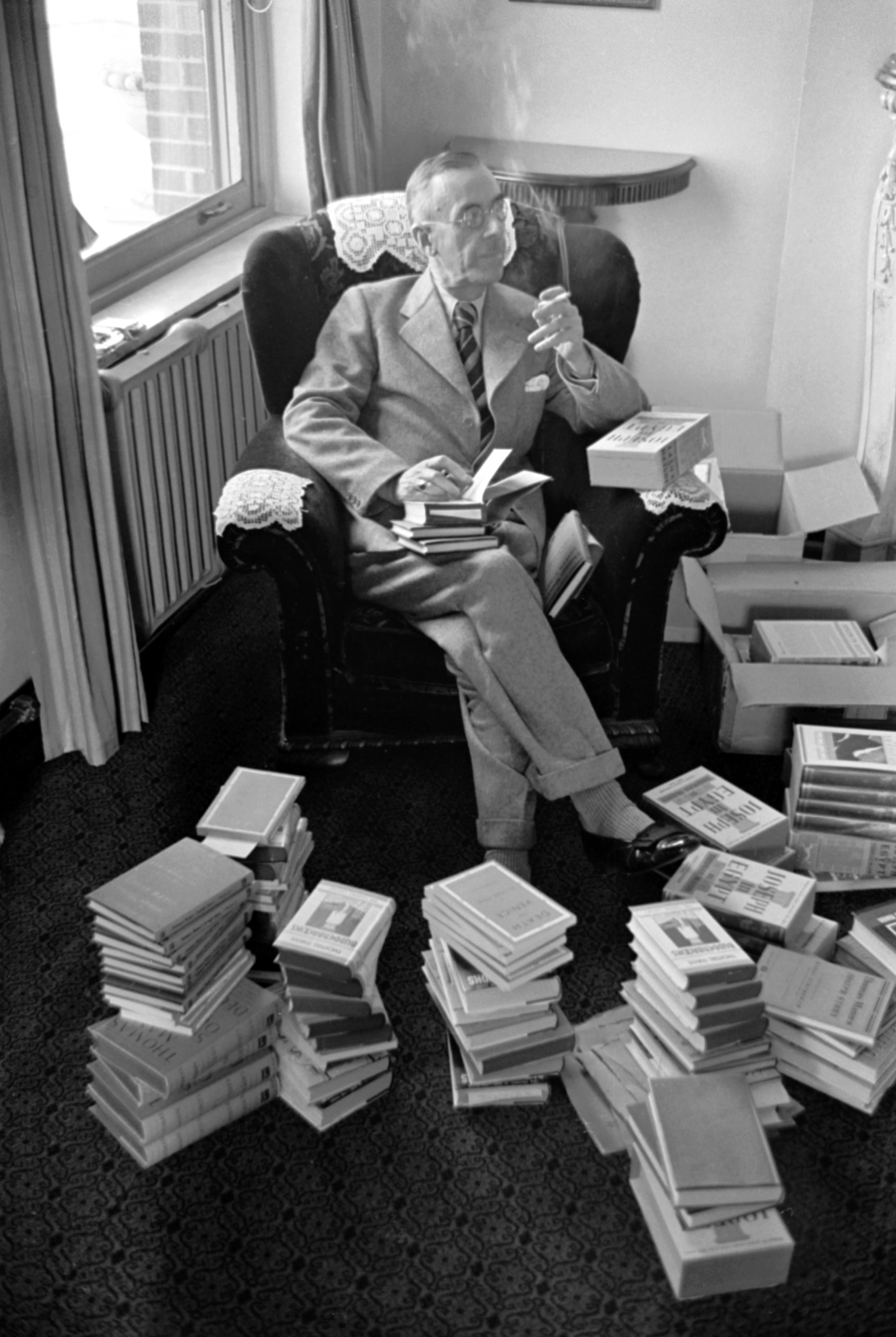 German novelist, short story writer, social critic, philanthropist, essayist and 1929 Nobel Prize laureate Thomas Mann in Tulsa, OK, in 1939.