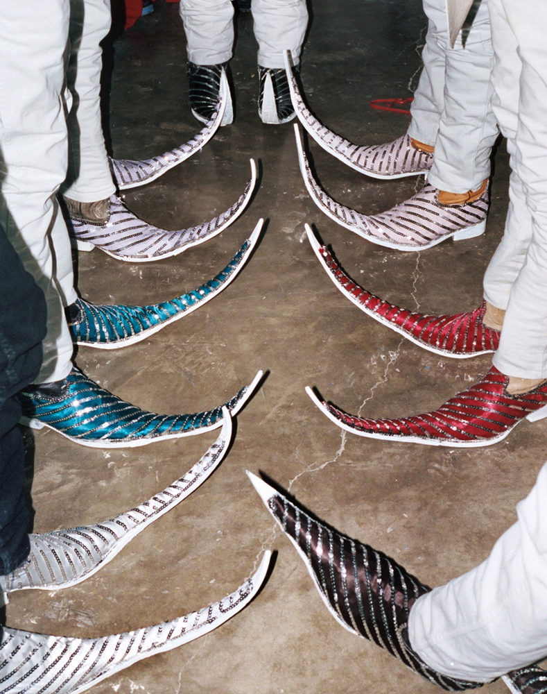Los Parranderos  pointy boots crew from Matehuala, backstage in La Paz.