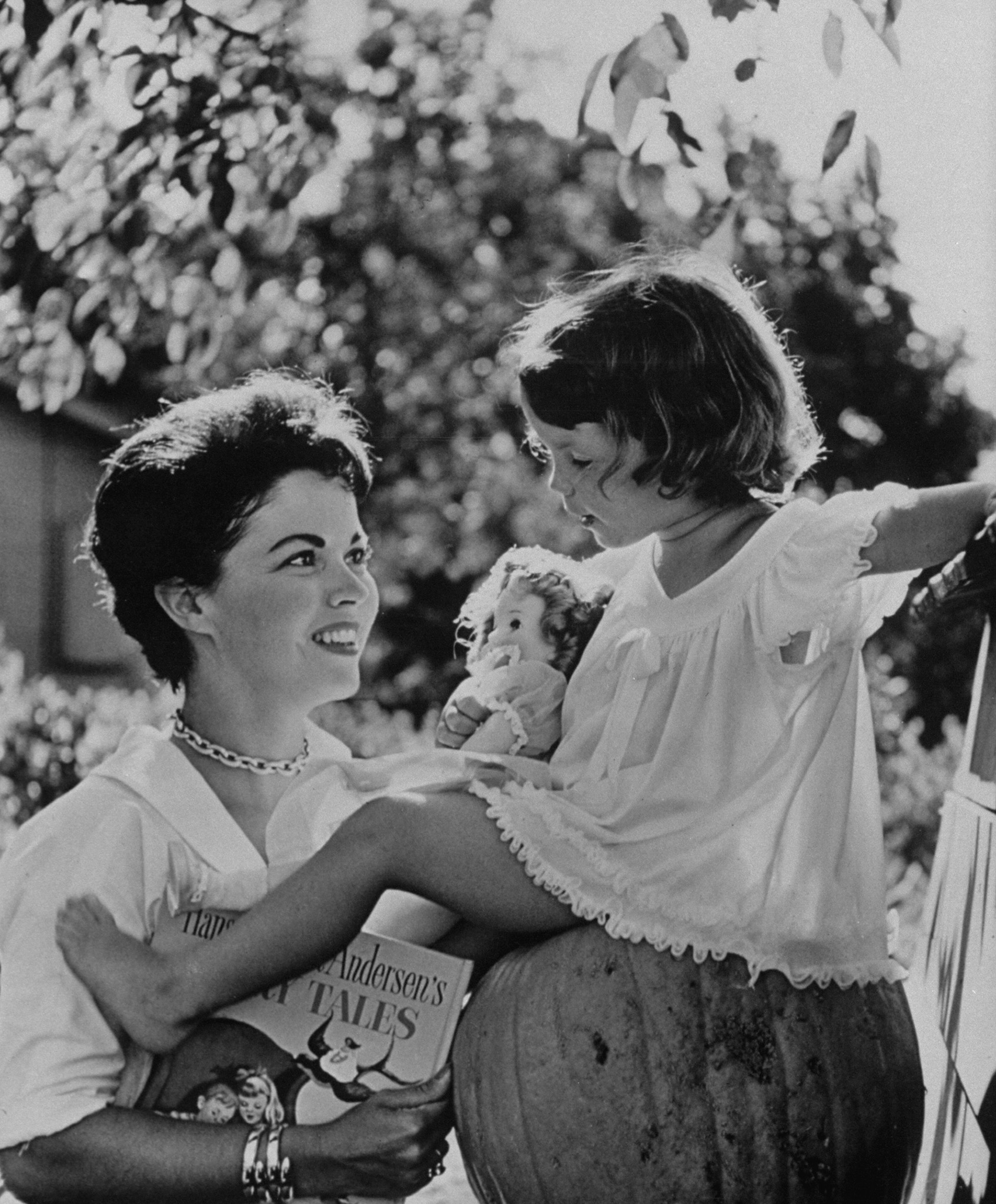 Shirley Temple with her daughter, Lori, in Atherton, California, in 1957.