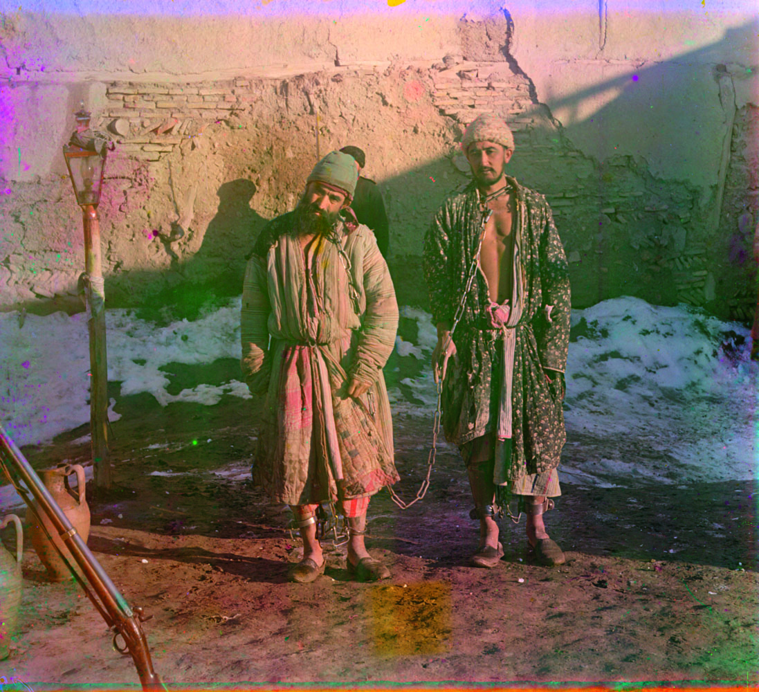 Two Prisoners in Shackles, between 1905 and 1915