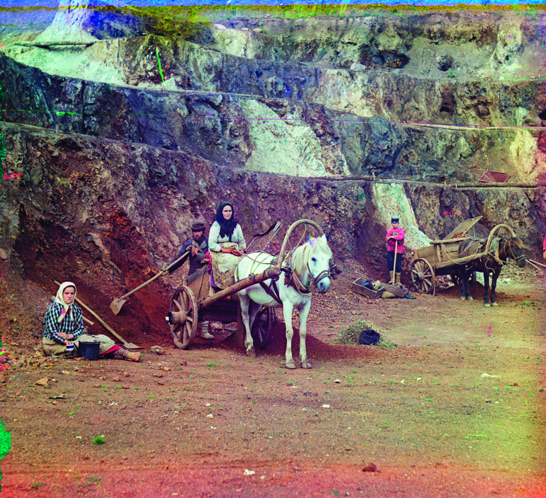 Work at the Bakalskii Mine, 1910