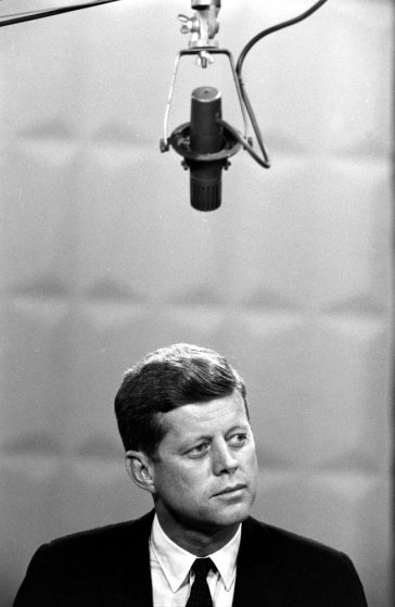 Kennedy-Nixon Debates, 1960: Photos From a Landmark TV Phenomenon ...