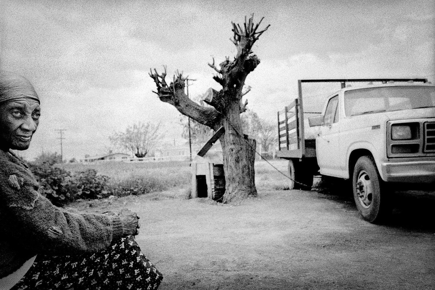 LightBox asked 25 alums to reflect on one important lesson they carry with them from the Eddie Adams Workshop
                              1988: Matt Black
                              Texas migrant in her yard. Teviston, Calif.
                              
                              I was an 18 year-old kid from the sticks who had discovered photography a couple of years before. It seemed like a chance at a little adventure. But those few days in upstate New York were when I started to realize that photography could be something else, something more. Eddie Adams, and the people he brought to the workshop, valued substance and convictions. They spoke of commitment. They believed photographs had great power. I brought that good advice with me right back to the sticks.