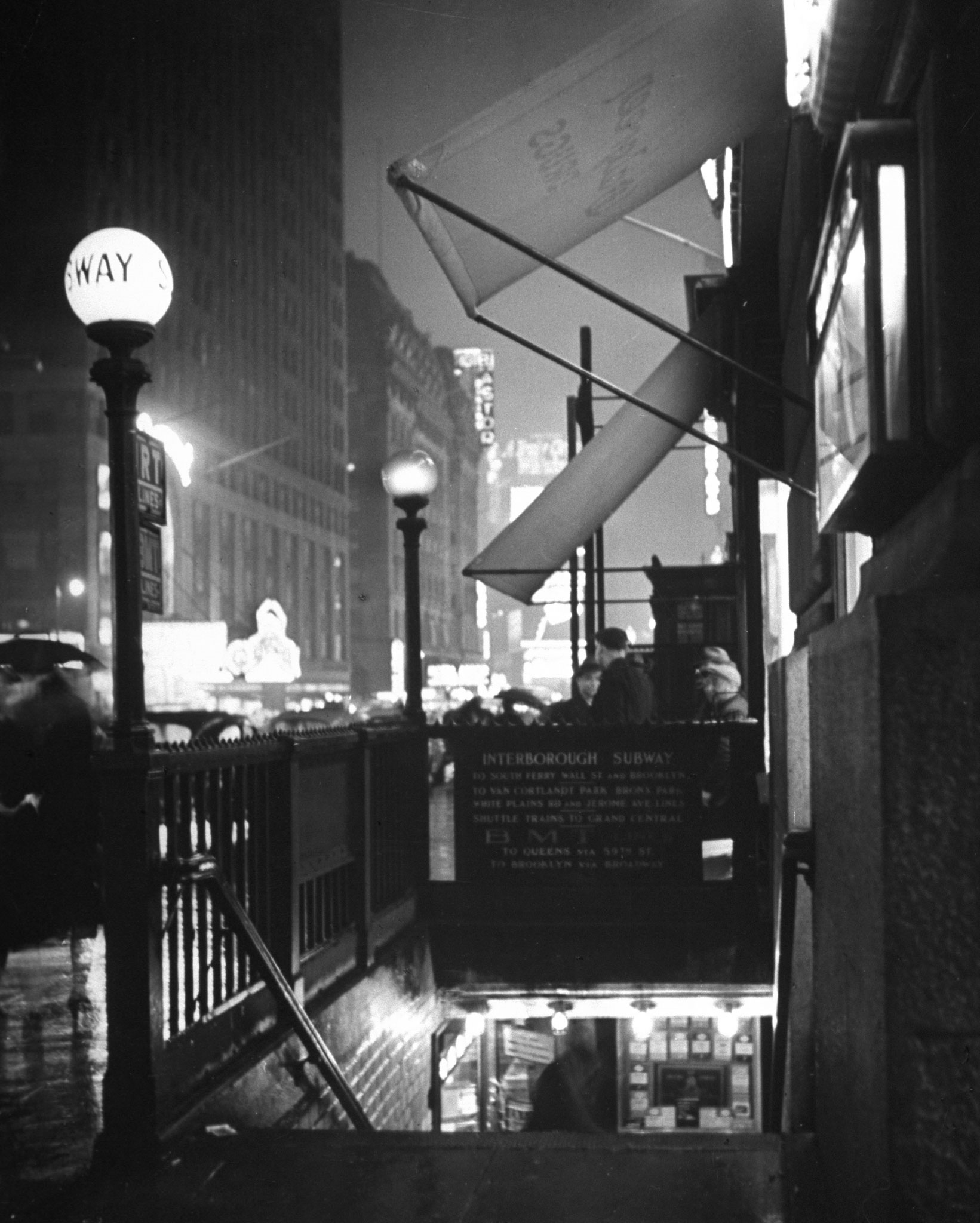Subway entrance, Times Square, 1942.