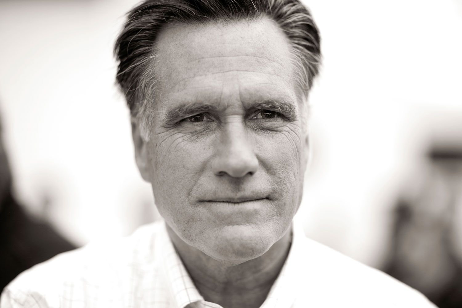 Image: Mitt Romney announces that he is formally entering the race for the 2012 Republican U.S. presidential nomination in Stratham, N.H. June 2, 2011.