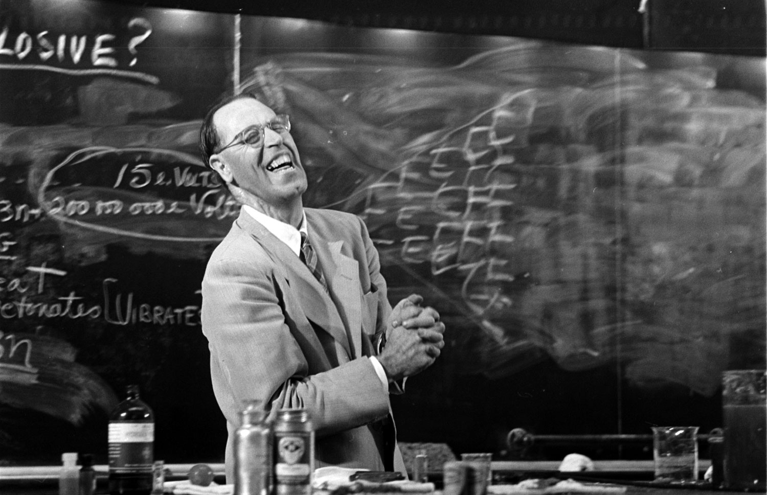 Princeton professor Hubert Alyea delivering a lecture on the chemistry of the atomic bomb, 1953.