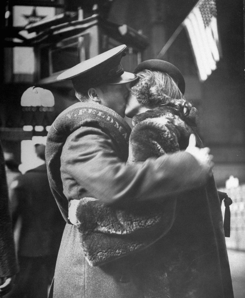 Farewell to departing troops at New York's Penn Station, April 1943.