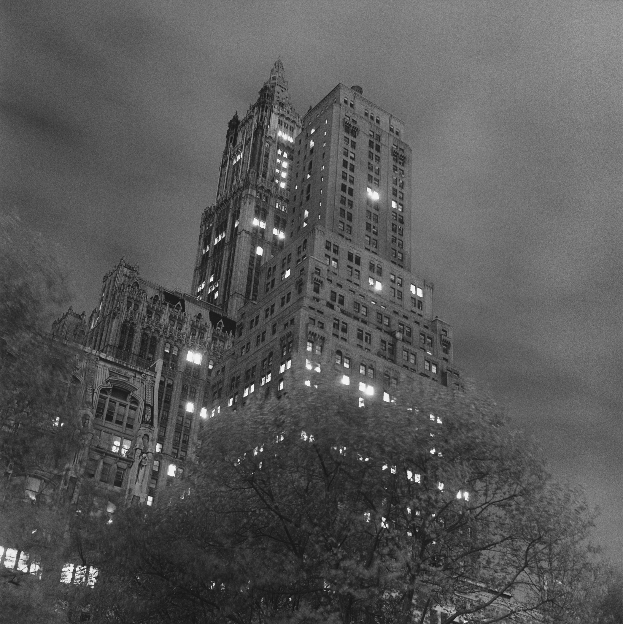 Woolworth Building, 1976
