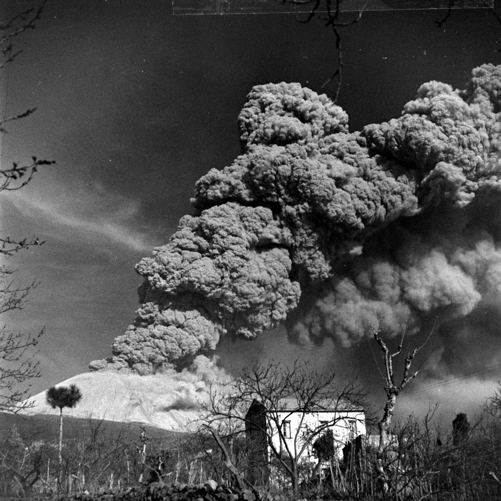 The 1944 eruption of Mt. Vesuvius, Italy.