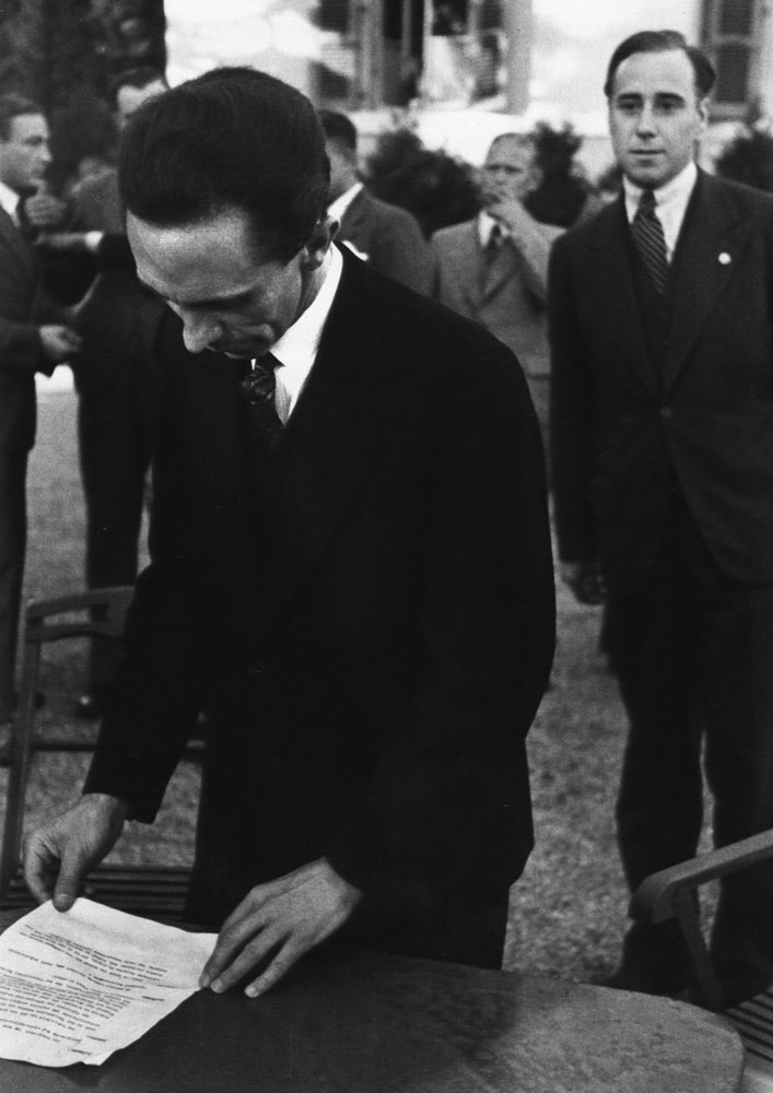 Joseph Goebbels in garden of the Carlton Hotel before delivering a radio broadcast, Geneva, September 1933.