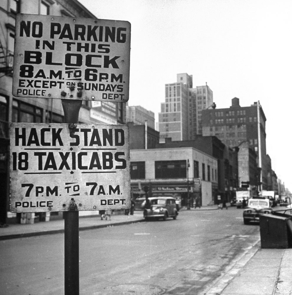 Taxi "hack stand," New York City, 1944.