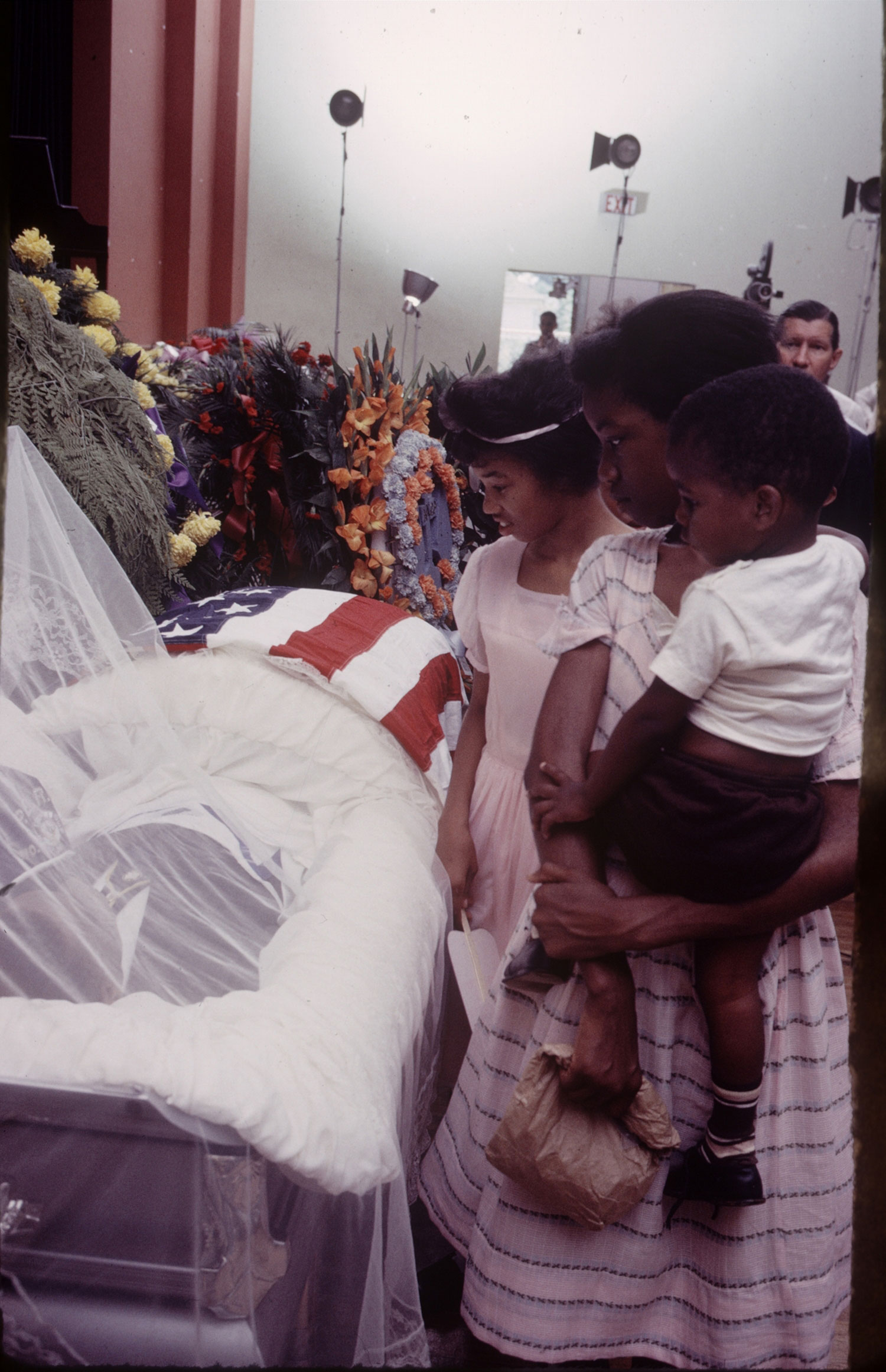 Mourners at Medgar Evers' funeral, Jackson, Miss., June 15, 1963.