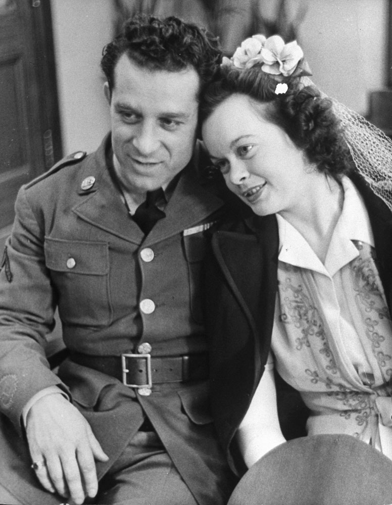 Private Charles Accordino and bride Mary Herrick at the New York Marriage License Bureau, 1943.