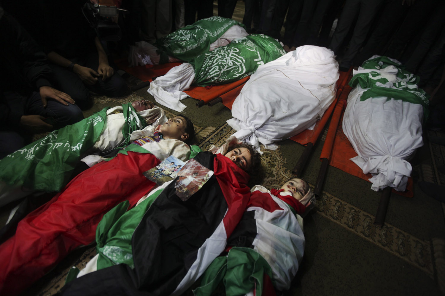 Gaza: four children killed in single Israeli air strike