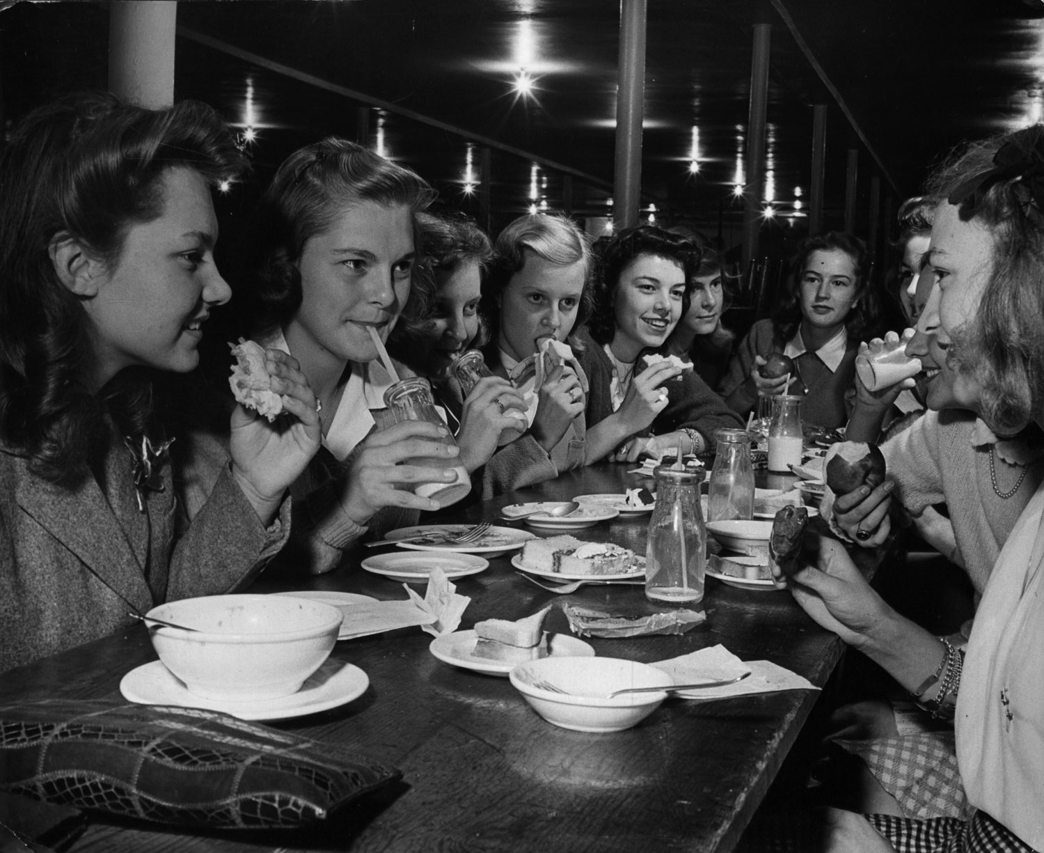 Midwestern teenage girls, 1944.