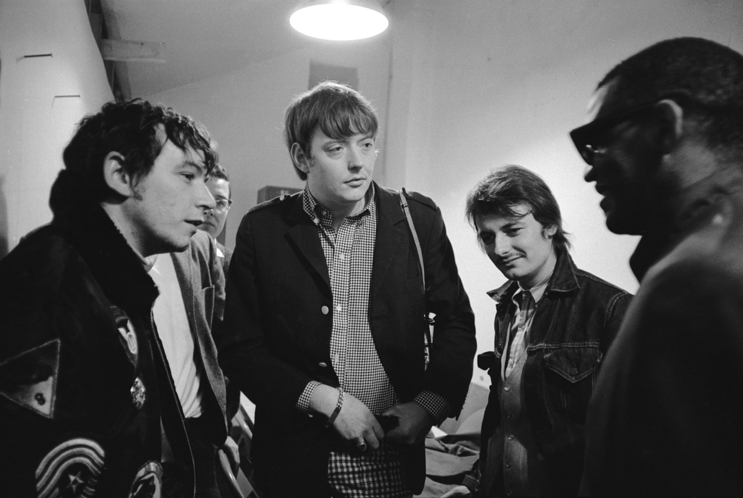 Ray Charles backstage talking with Eric Burdon and the Animals, 1966.