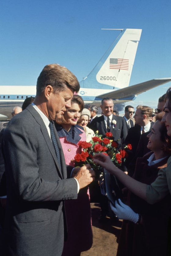 John and Jackie Kennedy at Love Field in Dallas, Texas, on November 22, 1963.