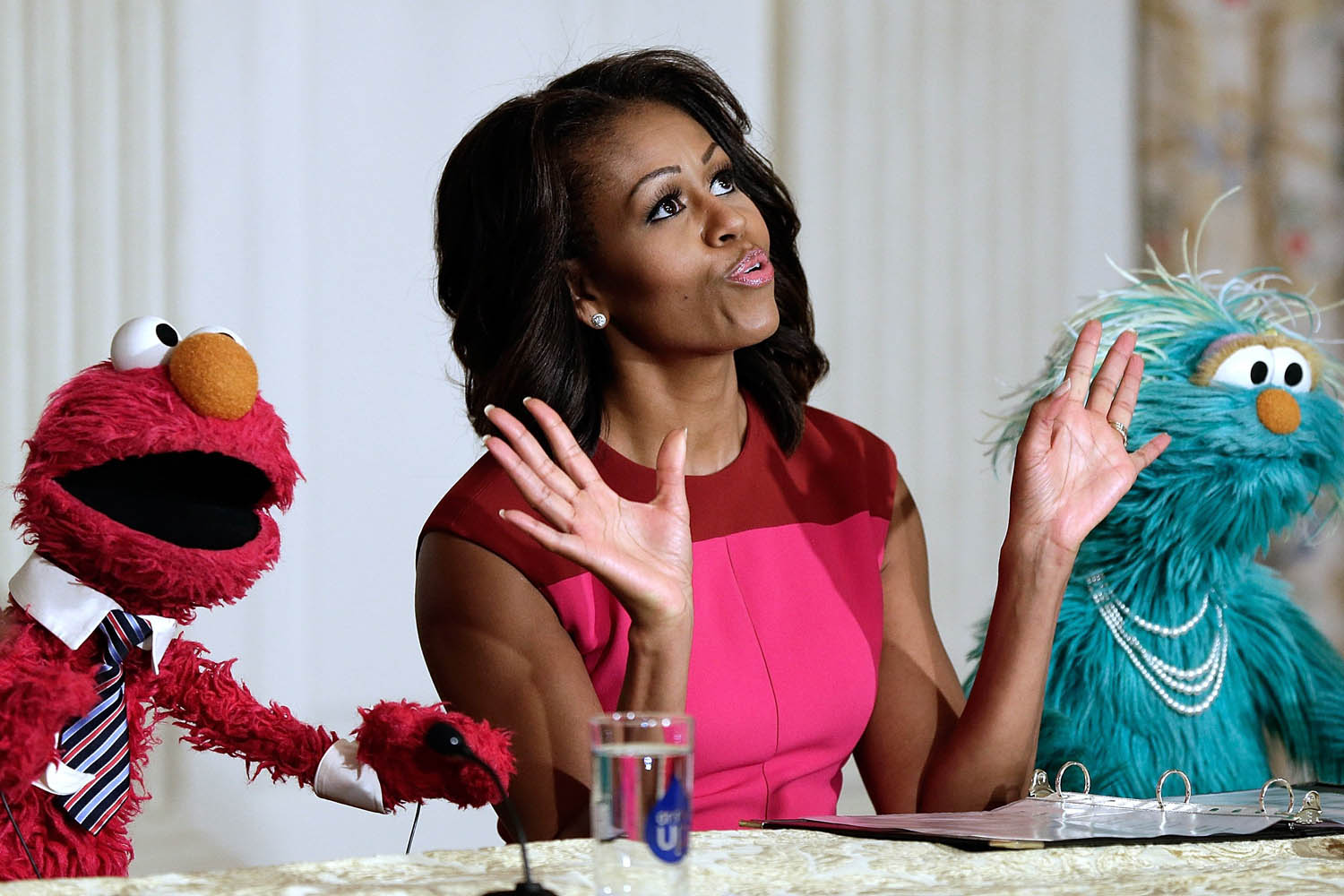 BESTPIX  Michelle Obama Joins Sesame St Characters At White House Garden Fall Harvest
