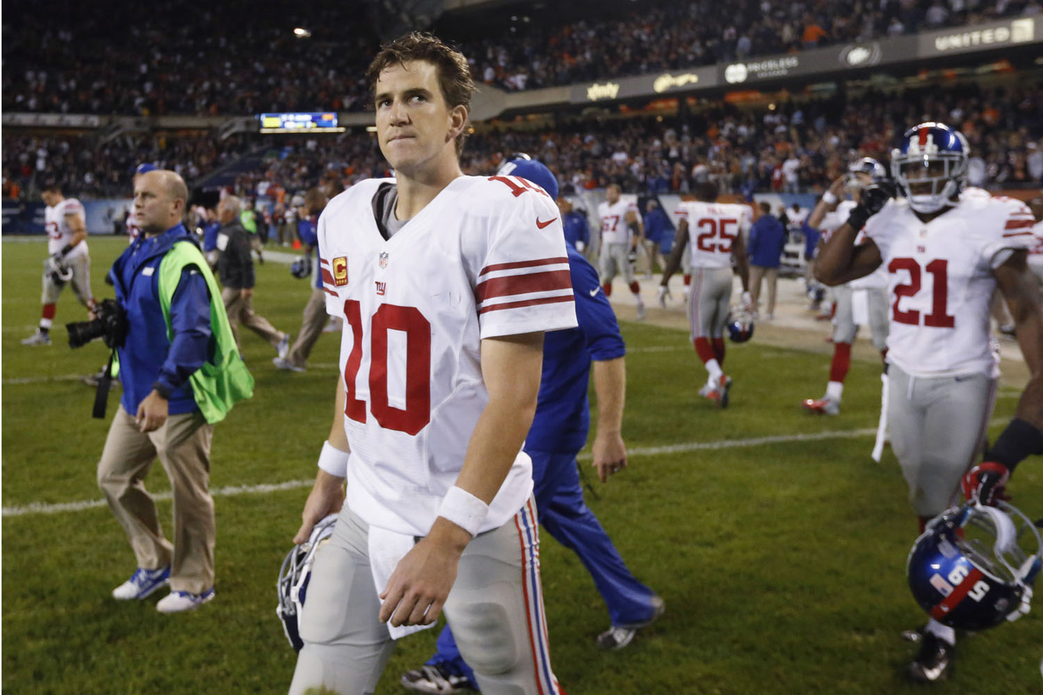 Oct. 10, 2013. New York Giants quarterback Eli Manning (10) walks off the field after the Giants' 27-21 loss to the Chicago Bears in an NFL football game n Chicago.