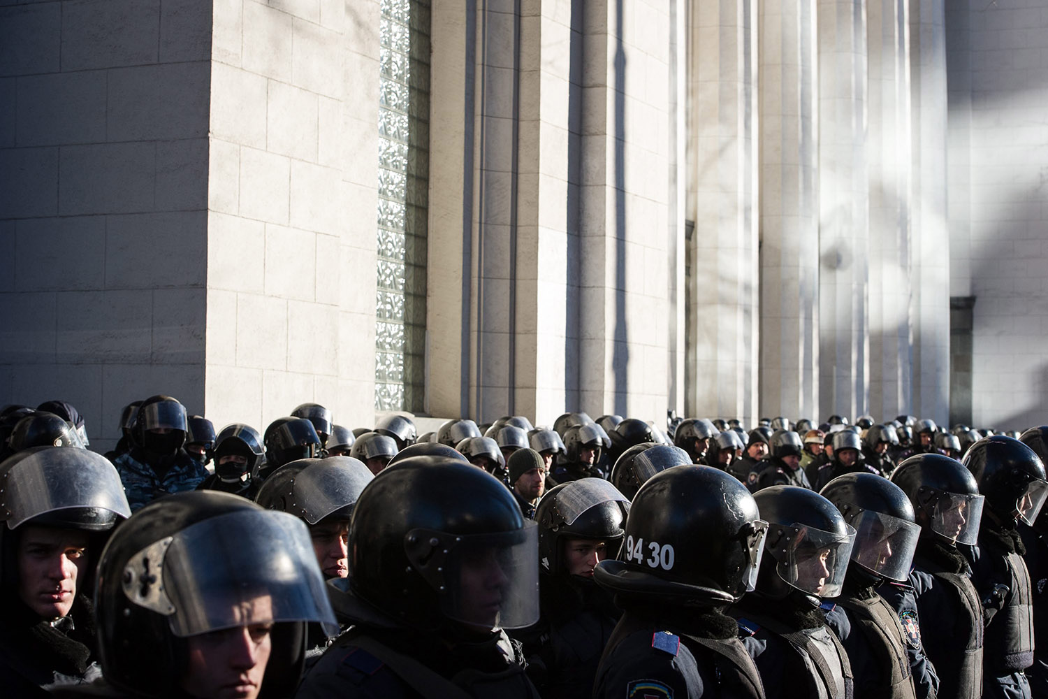 Ukrainian government faces no-confidence vote amid mass protests