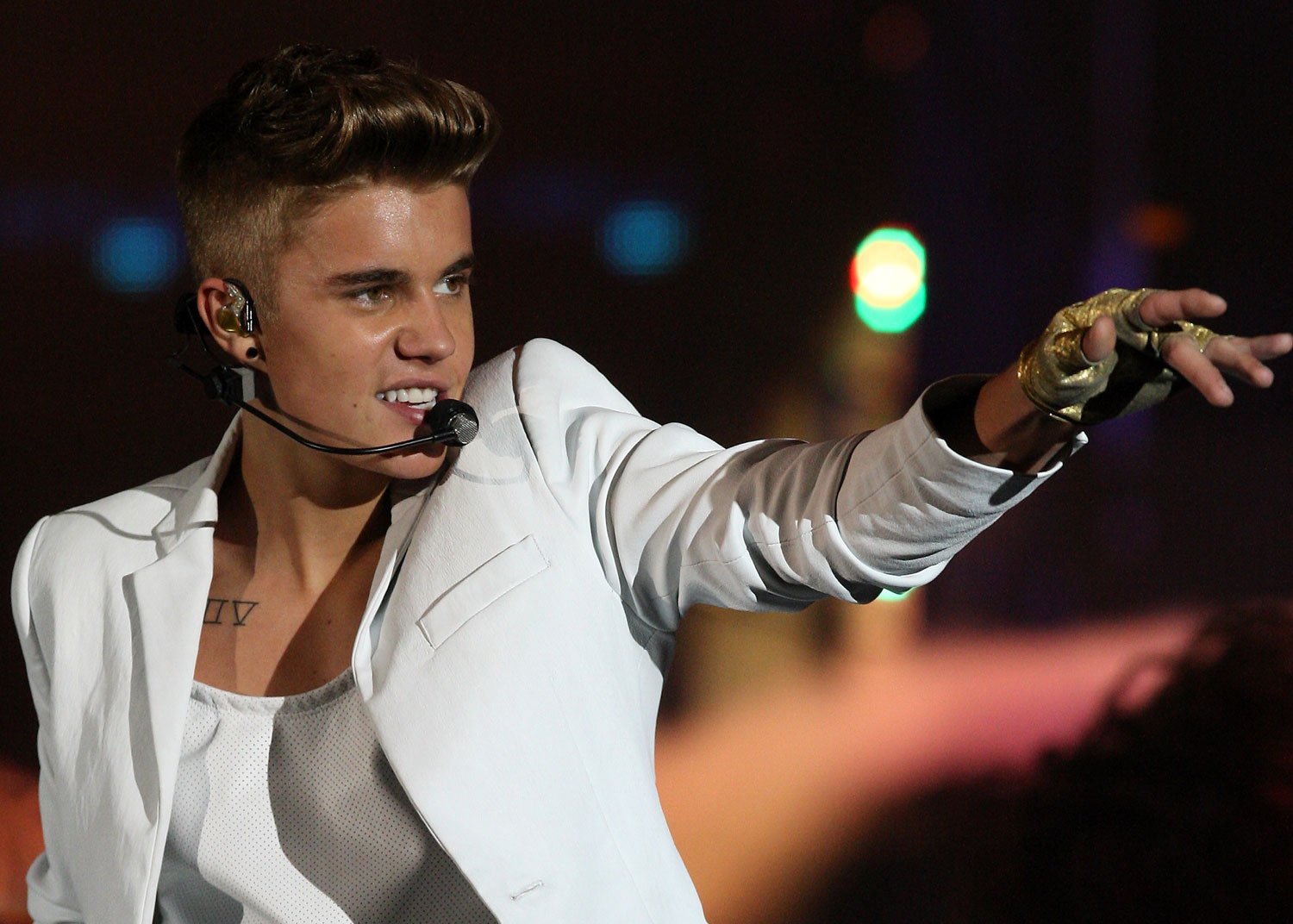 Justin Bieber performs at O2 World in Berlin, on March 31, 2013. (Adam Berry / Getty Images)