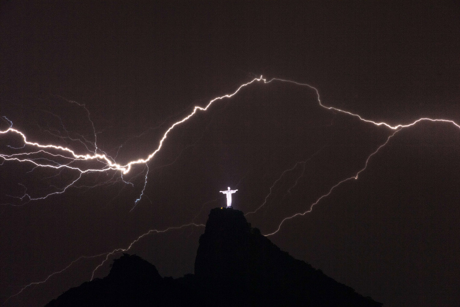 TOPSHOTS-BRAZIL-LIGHTNING-CHRIST THE REDEEMER