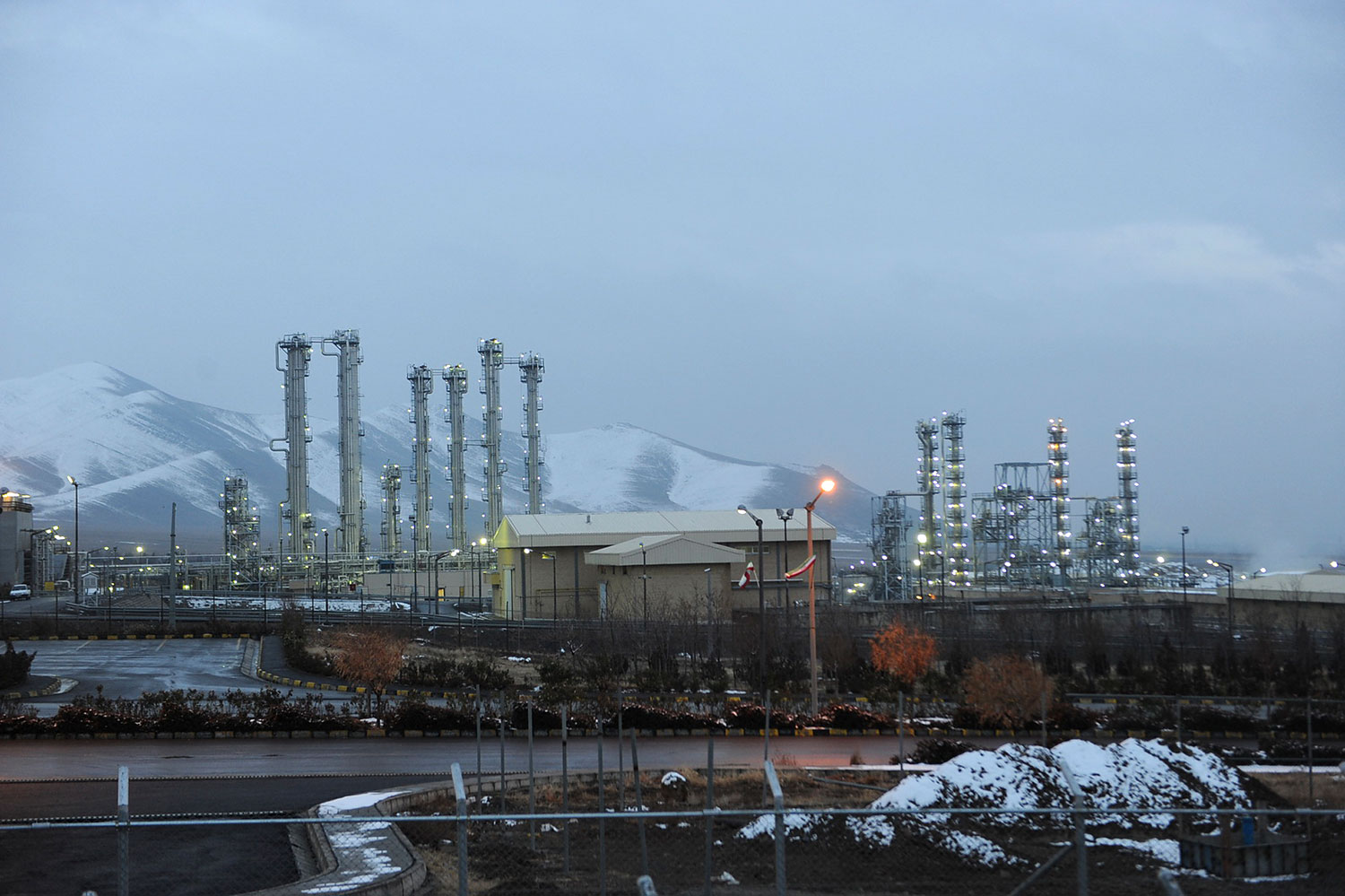 A view of Iran's heavy water nuclear facilities is seen, near the central city of Arak, in 2011. (Hamid Foroutan / ISNA / AP)