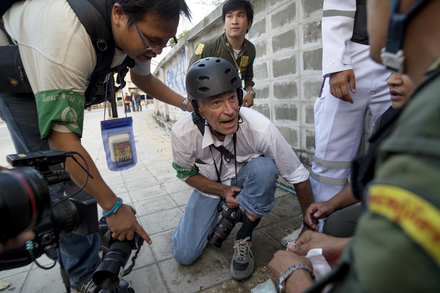 James Nachtwey, shortly after being wounded during protests in Thailand on Saturday (Jonas Gratzer)