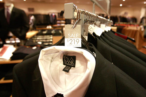 Men's Clothier Offers Recession Sale, Keep Suit For Free If Laid Off