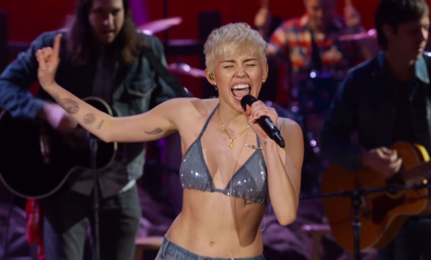 Miley Cyrus covers Arctic Monkeys on a recent MTV Unplugged special.