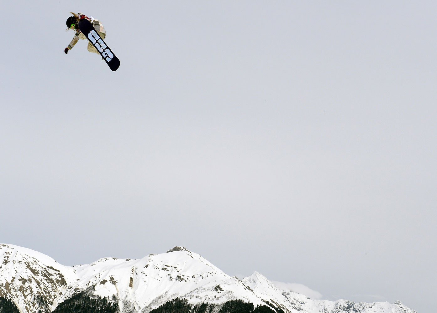 US Jamie Anderson competes in the Women's Snowboard Slopestyle Final at the Rosa Khutor Extreme Park on Feb. 9, 2014.