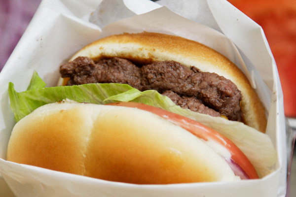 Wendy's hamburger has become more popular than McDonald's. 