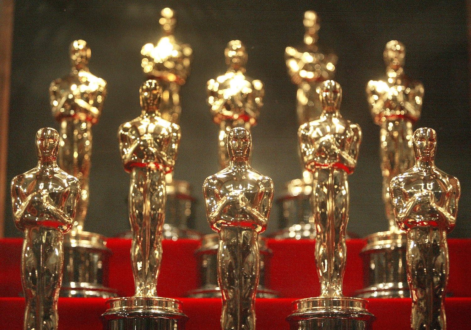 Oscar statuettes are displayed on Jan. 23, 2004, at the Museum of Science and Industry in Chicago, Illinois (Tim Boyle—Getty Images)