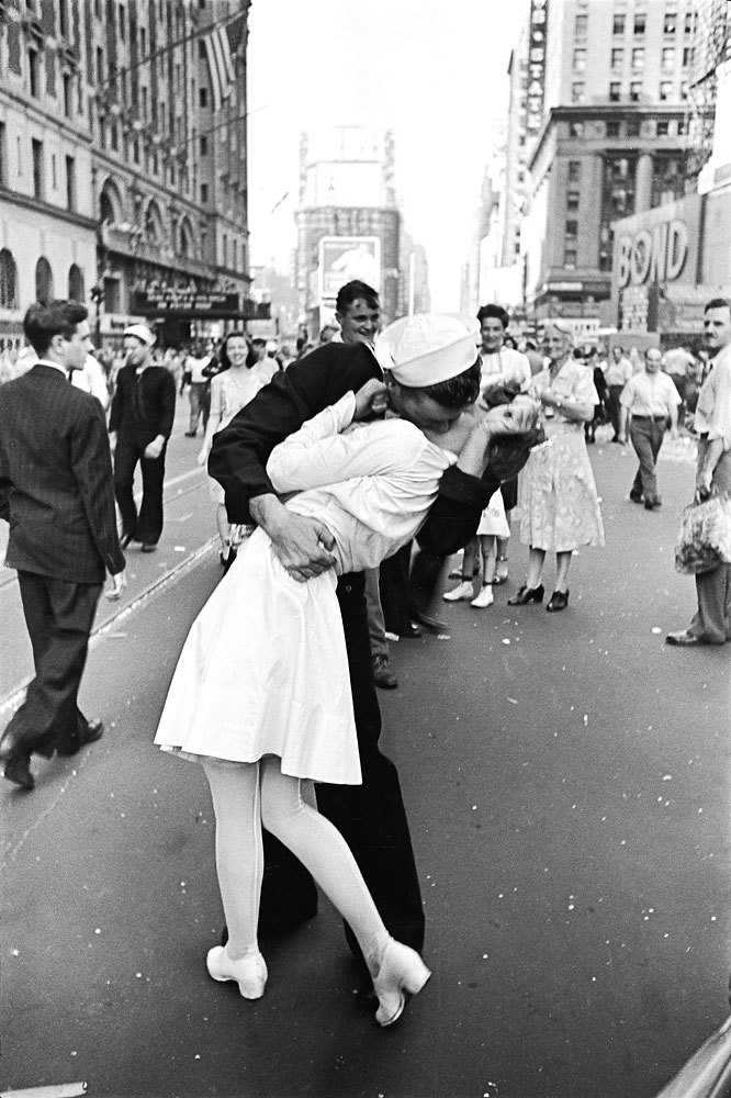 Times Square V-J Day Kiss