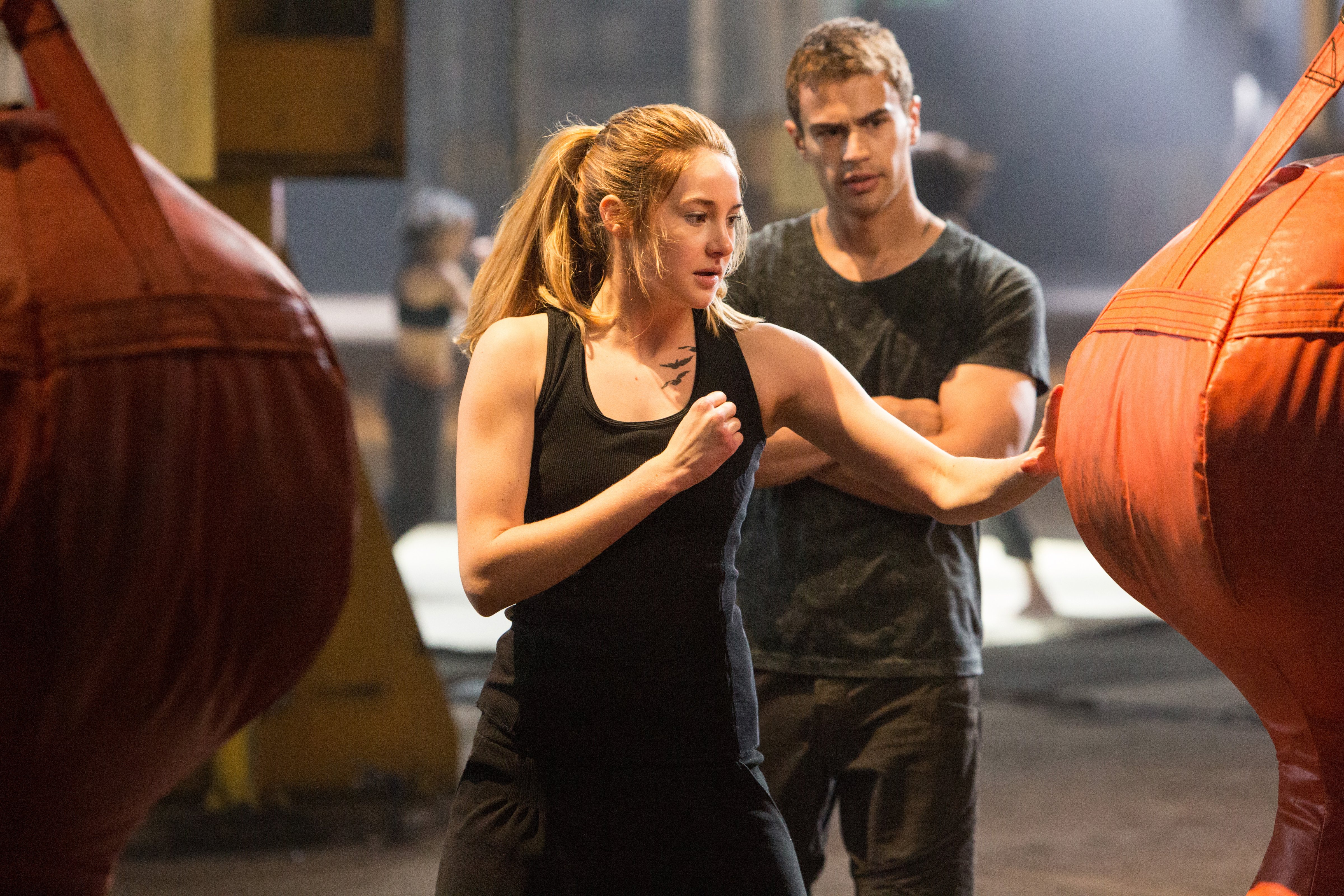 Shailene Woodley and Theo James in Divergent (Jaap Buitendijk—Summit Entertainment)